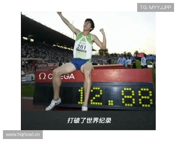 刘翔两种身份叠在一起太反差：赛场上的飞人和超接地气的早晨